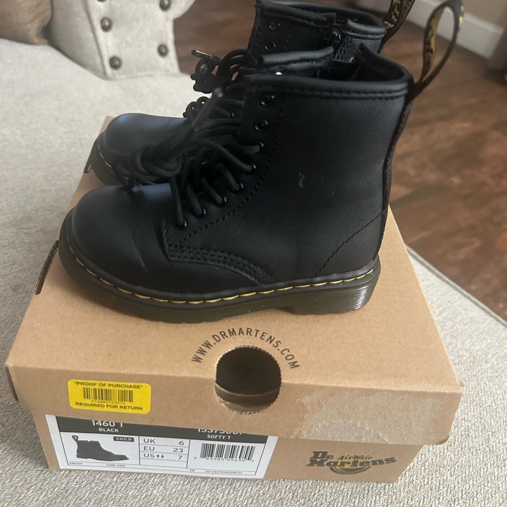 Dr. Martens Kids Black Boots - Picture 3 of 3